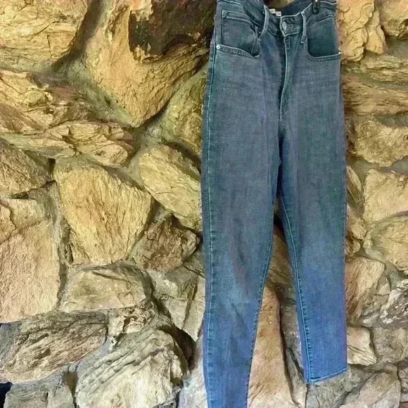 LEVIS 721 - HIGH RISE SKINNY JEANS - COLOR BLUE - WOMENS - SIZE 32 - Picture 4 of 6